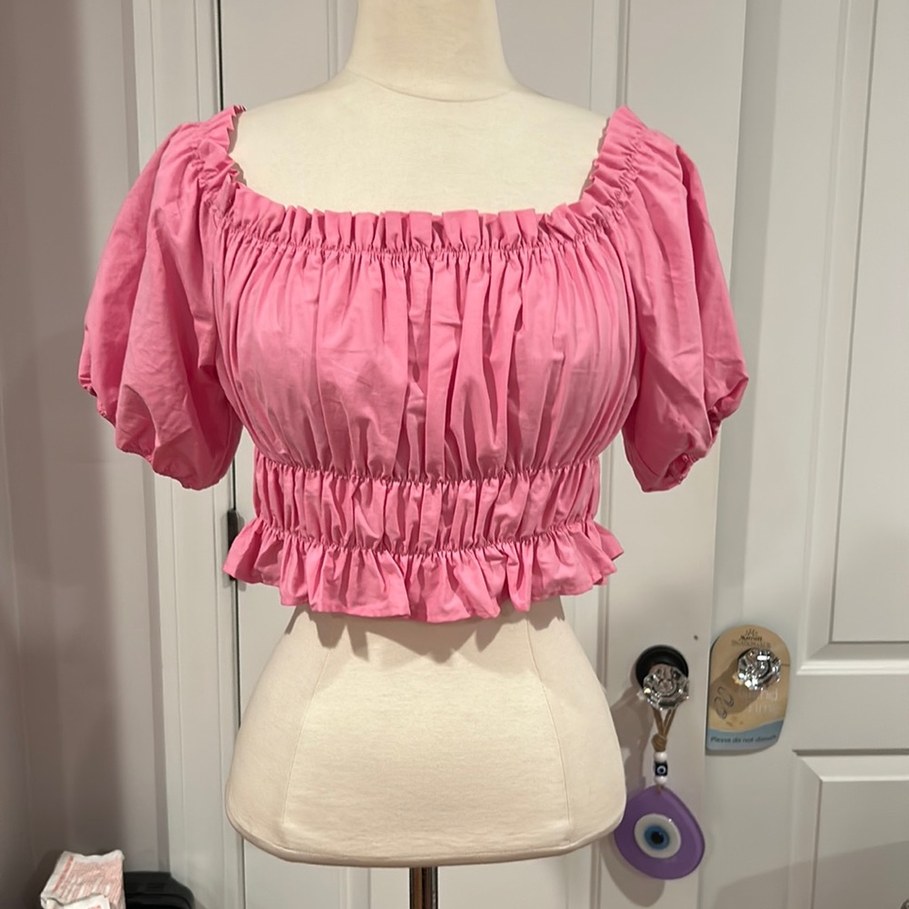 New Zara top! Love the pink. So comfy and trendy